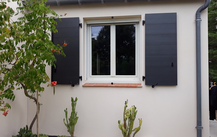 Volets battants &eacute;pur&eacute;s &agrave;&nbsp;Mouans-Sartoux